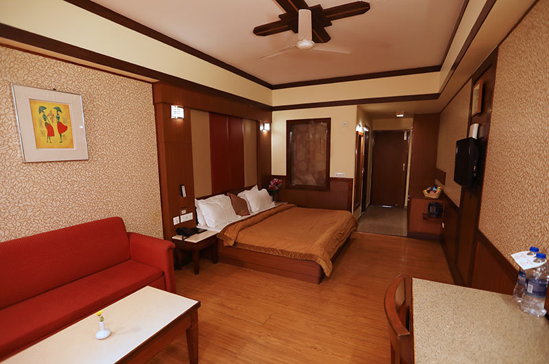 Hotel Vishnu Palace-Superior Honeymoon Special Room View_5